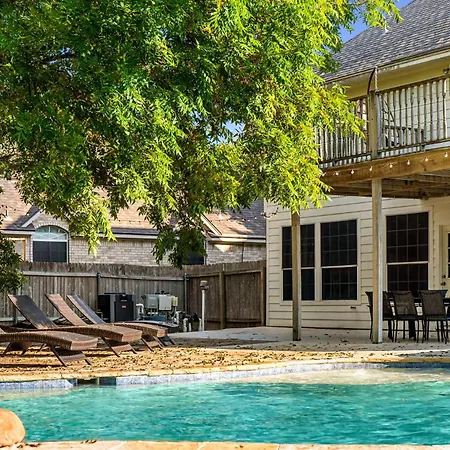 Hidden Gems With Pool And Game Room